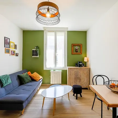 Y Terracotta, T2, Centre-ville, Figuerolles Apartment